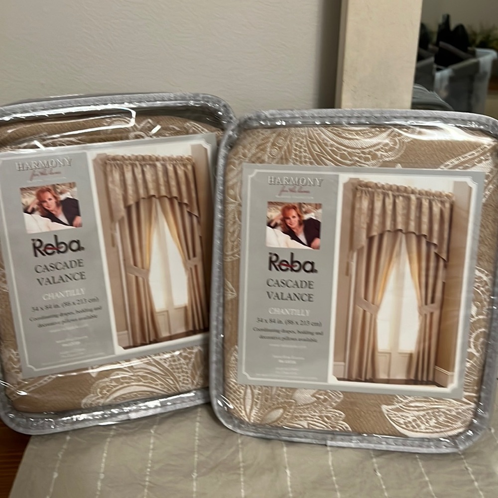 Cascading Valences.  I purchased these on sale at Dillards.  Haven’t been used.